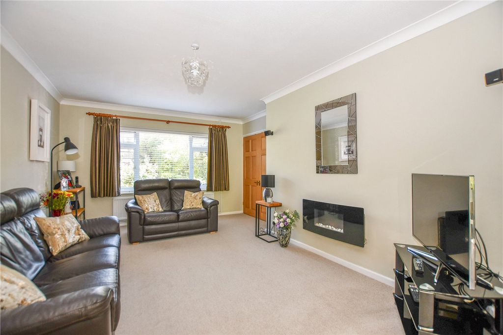 Property photo 3 of 17 Picture No. 13