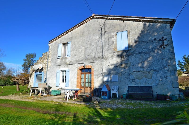 Property photo 2 of 20 Photo 2