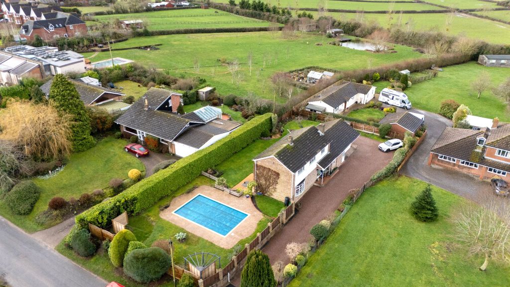 Property photo 2 of 32 Photograph 2