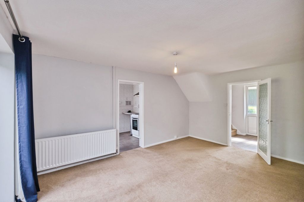 Property photo 3 of 17 Photo