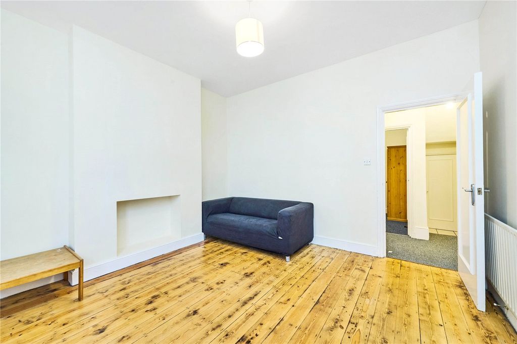 Property photo 2 of 11 Picture No. 22