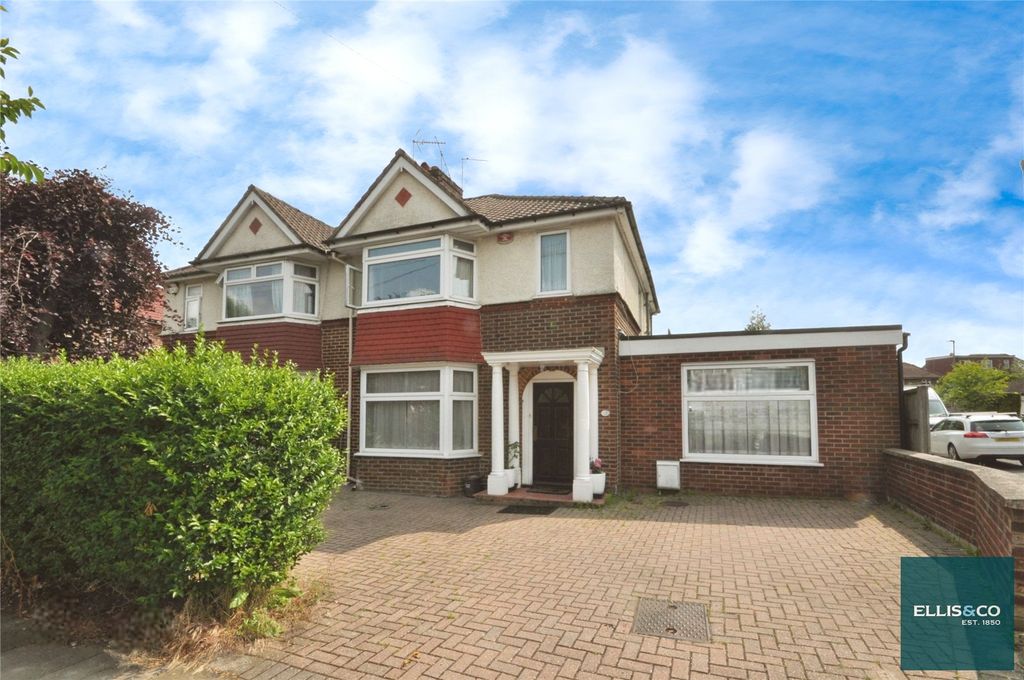Property photo 1 of 16 Picture No. 09
