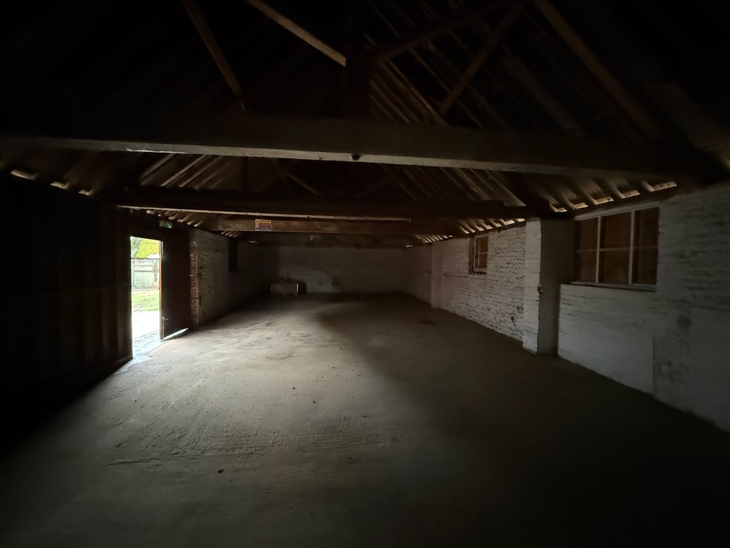 Property photo 2 of 4