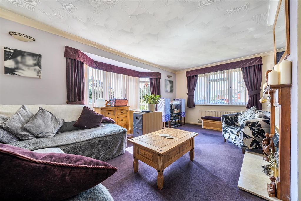 Property photo 2 of 22 1442209-8-69Dfd3Ed3A6F5.Jpg