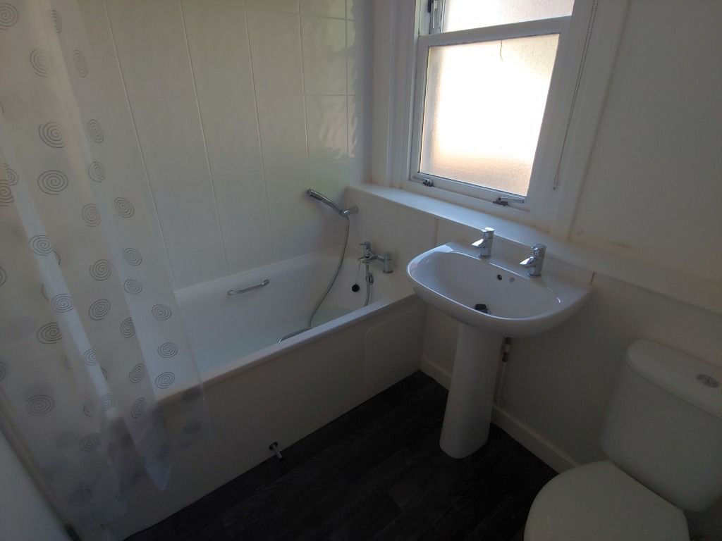 Additional image 9 of 3 bed flat to rentSt. John Street, Stirling, Stirlingshire FK8