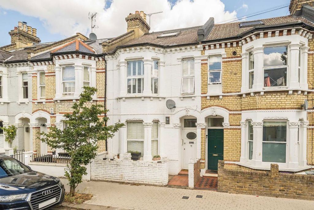 Property photo 1 of 7