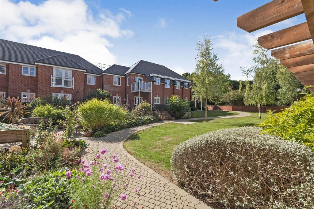 Additional image 25 of 1 bed flat for salePark House, Old Park Road, Hitchin SG5