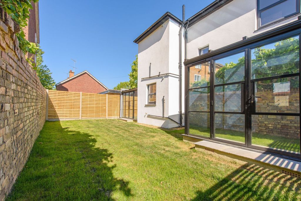 Property photo 3 of 14