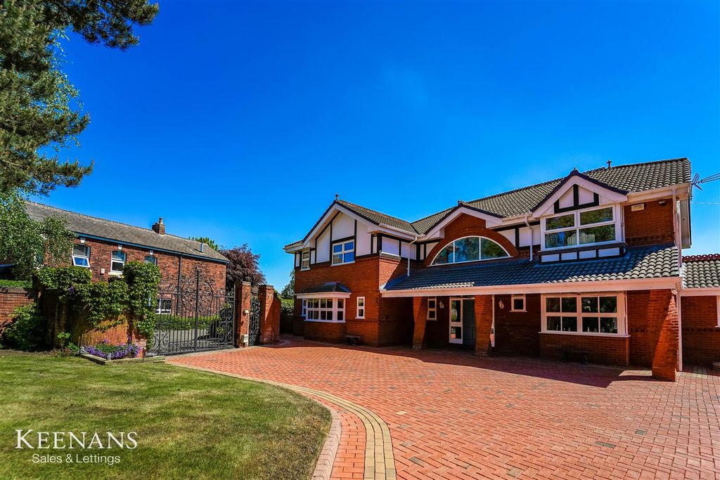 Property photo 2 of 65 31.Jpg