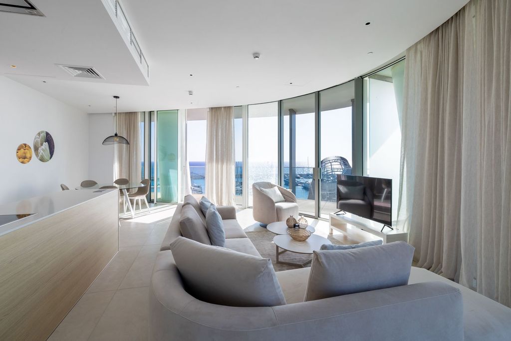 Property photo 2 of 30