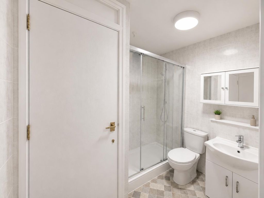 Property photo 3 of 13 11.Png