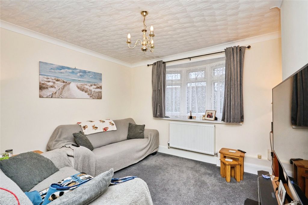 Property photo 3 of 19 Picture No. 10