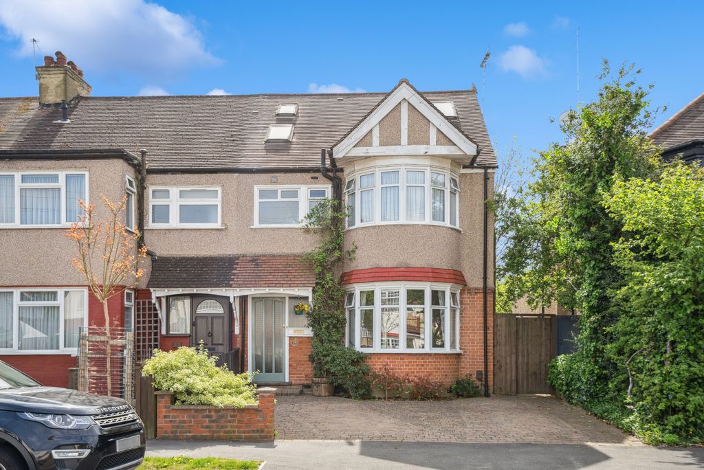 Property photo 1 of 18