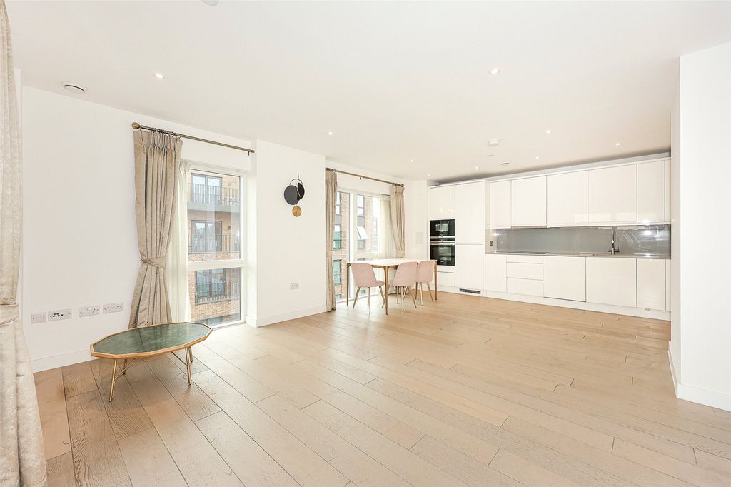 Property photo 2 of 21 Picture No. 07