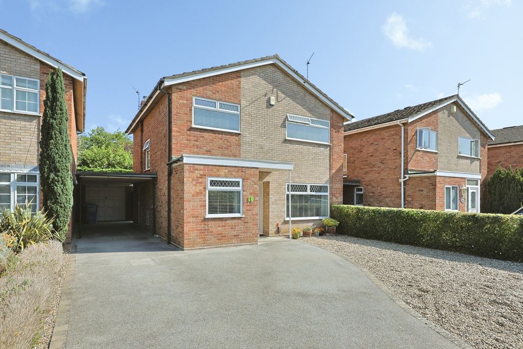 Property photo 1 of 16 Pbox-Img.Jpg