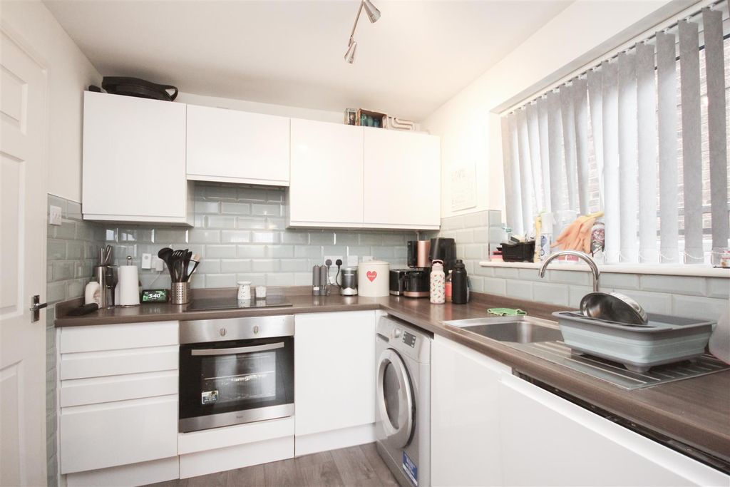 Property photo 3 of 11 Img_9624.Jpg