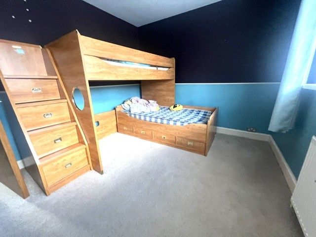 Property photo 1 of 4