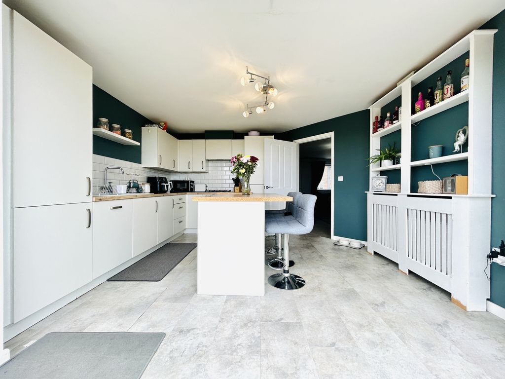 Property photo 3 of 15 Img_0915