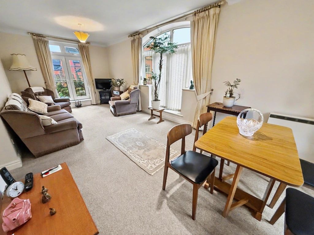Property photo 3 of 32 4839206