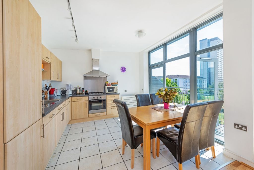 Property photo 2 of 9 17796_Kfh_34_Hunt_cl