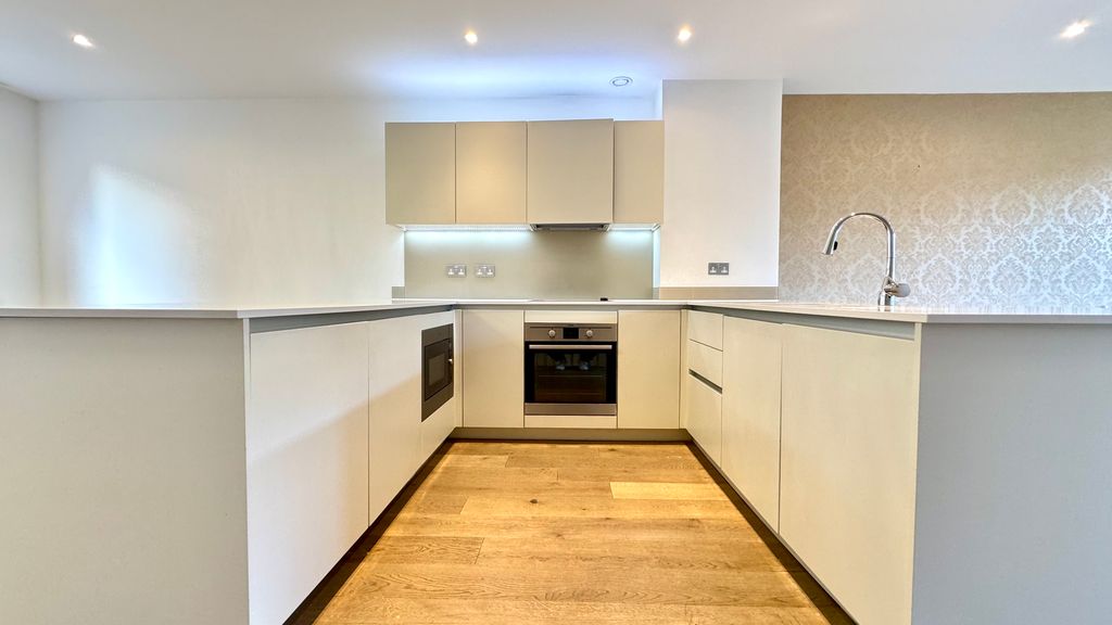 Property photo 3 of 25