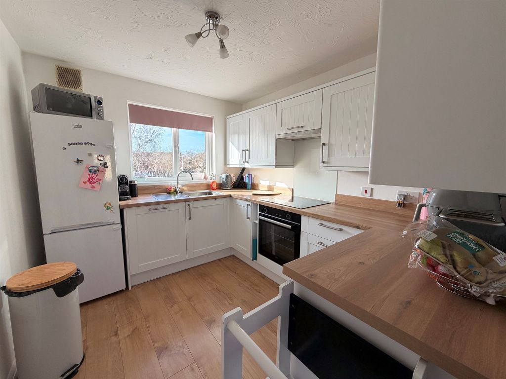 Property photo 2 of 18