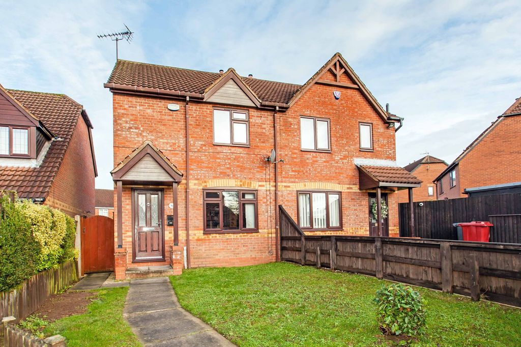 Property photo 1 of 27