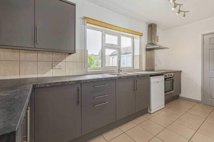Property photo 3 of 8 300795