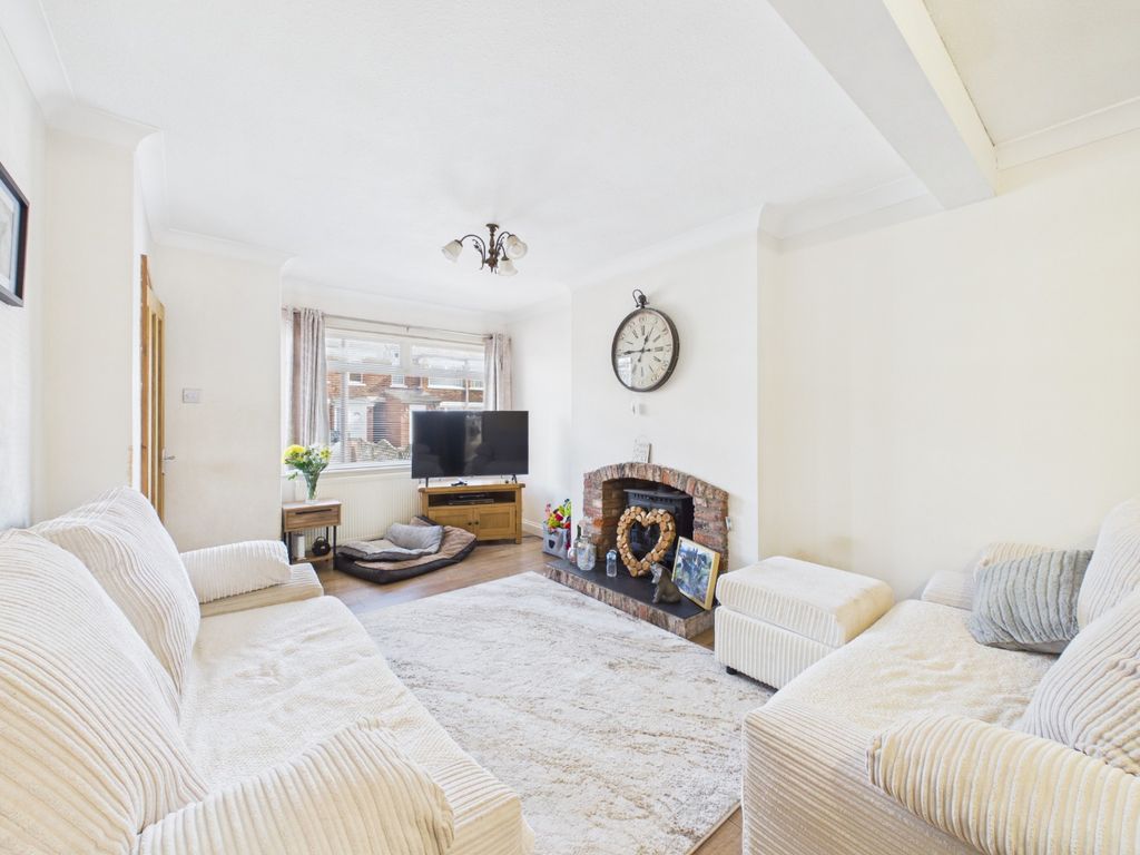 Property photo 2 of 10 4569423