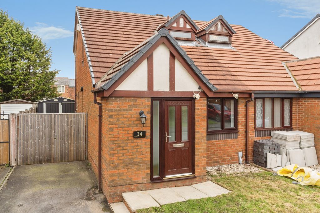 Property photo 1 of 15 Front View