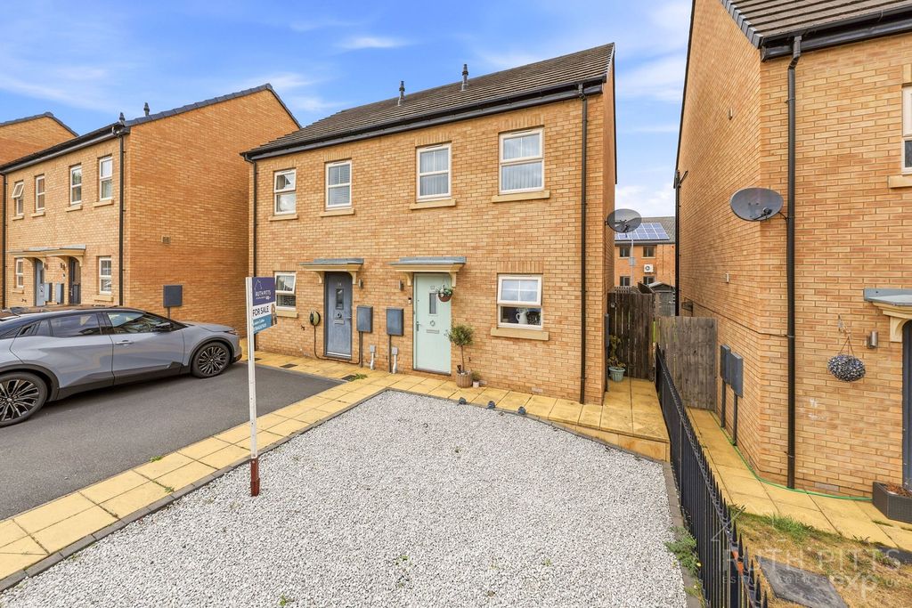 Property photo 1 of 31