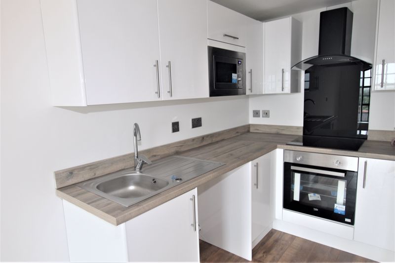 Property photo 3 of 11 Photo 13