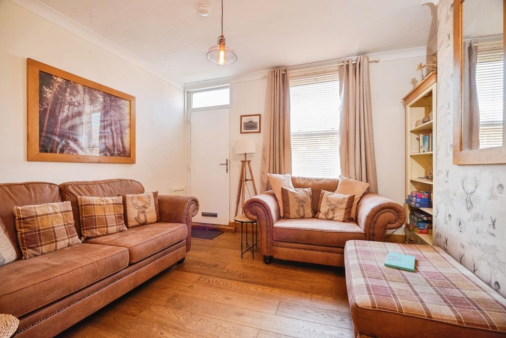 Property photo 2 of 14 Pbox-Img.Jpg