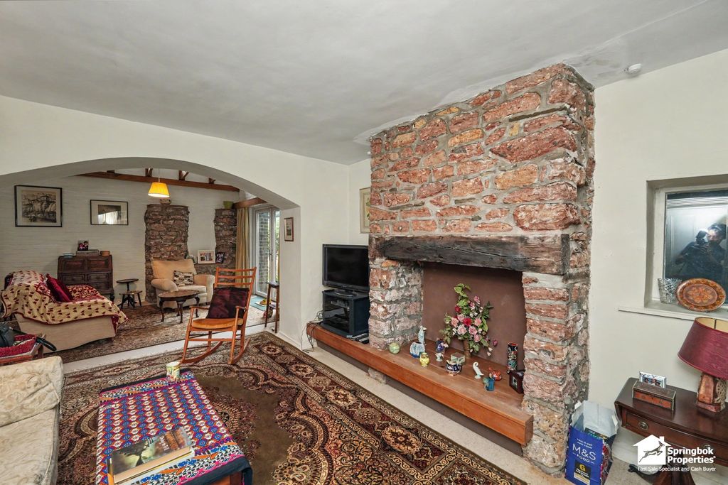 Property photo 3 of 18 Image 2