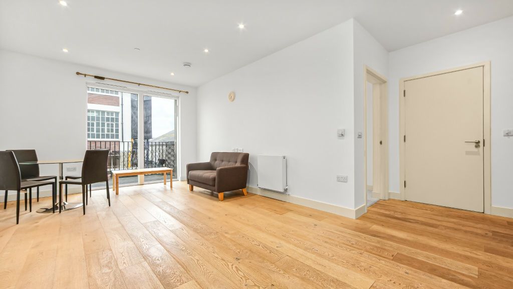 Property photo 2 of 20