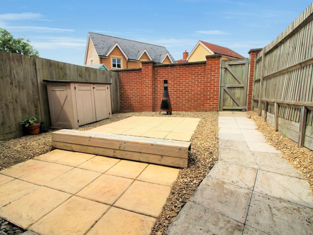 Property photo 2 of 13 Housegarden