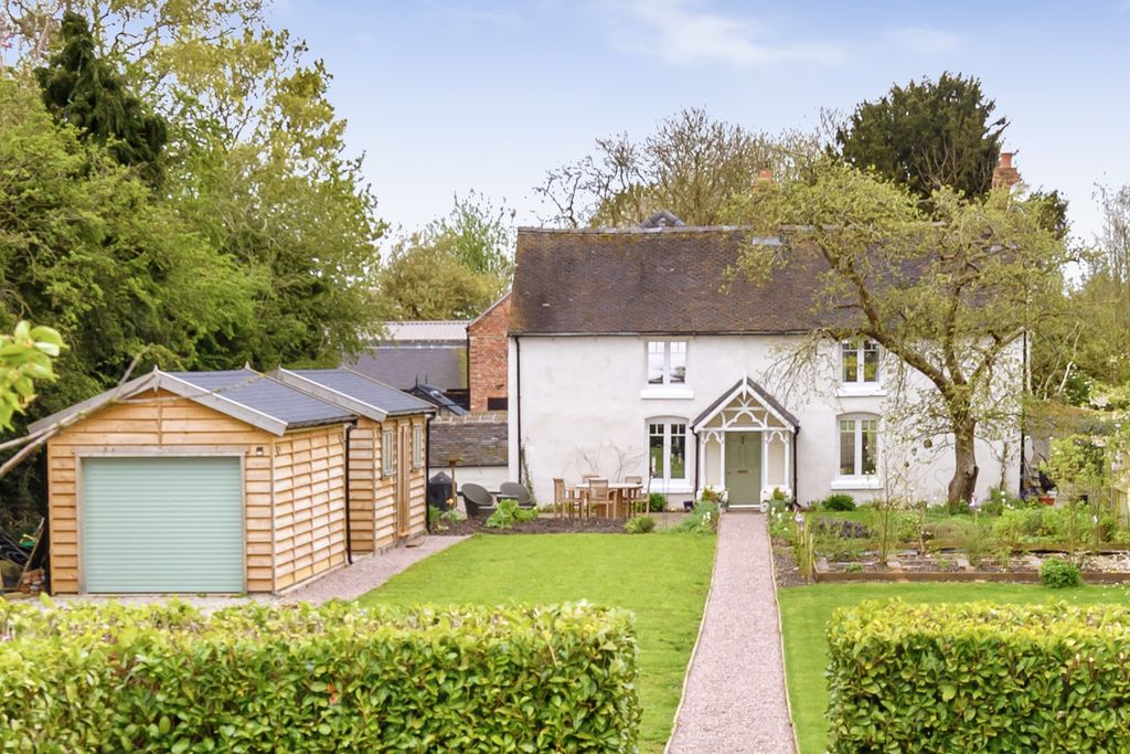 Property photo 1 of 30