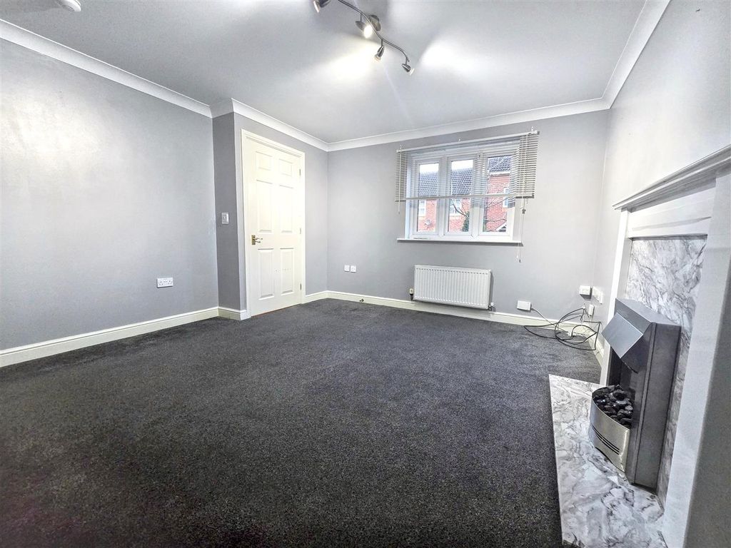 Property photo 2 of 11 20251219_083233.Jpg