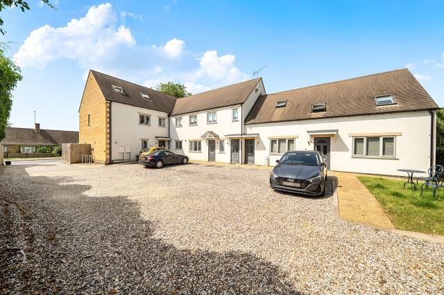 1 bed flat for saleChadwick Court, Stow Road, Moreton-In-Marsh GL56