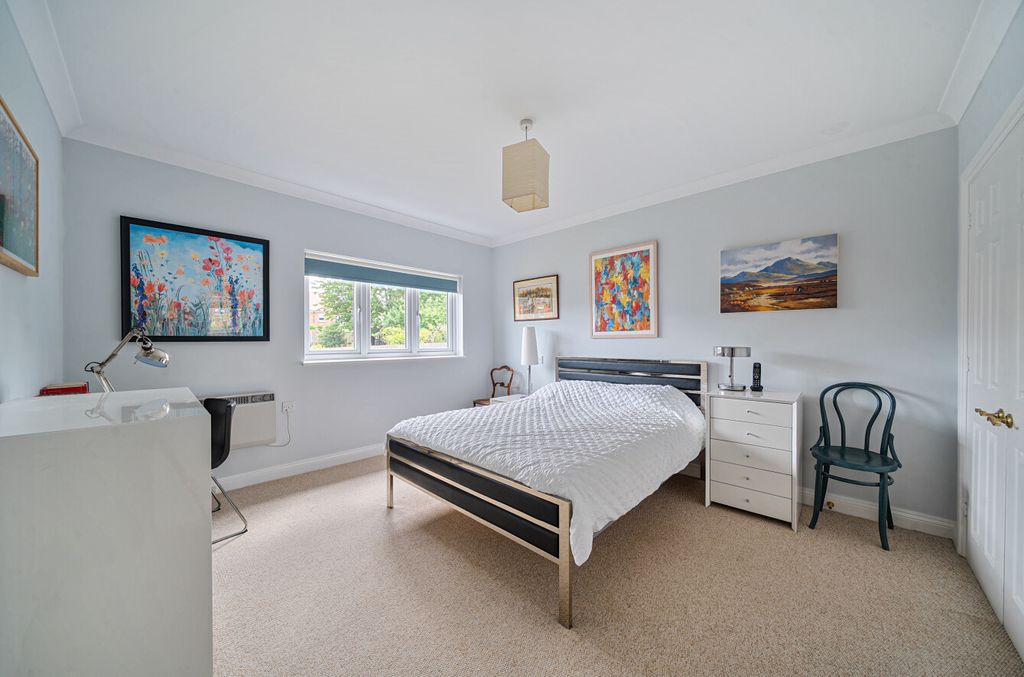 Property photo 3 of 16 1485356-23-6A4633...