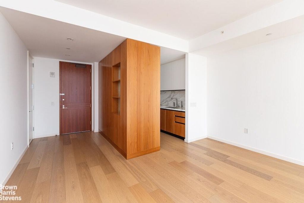 Property photo 3 of 14 <Alttext/>