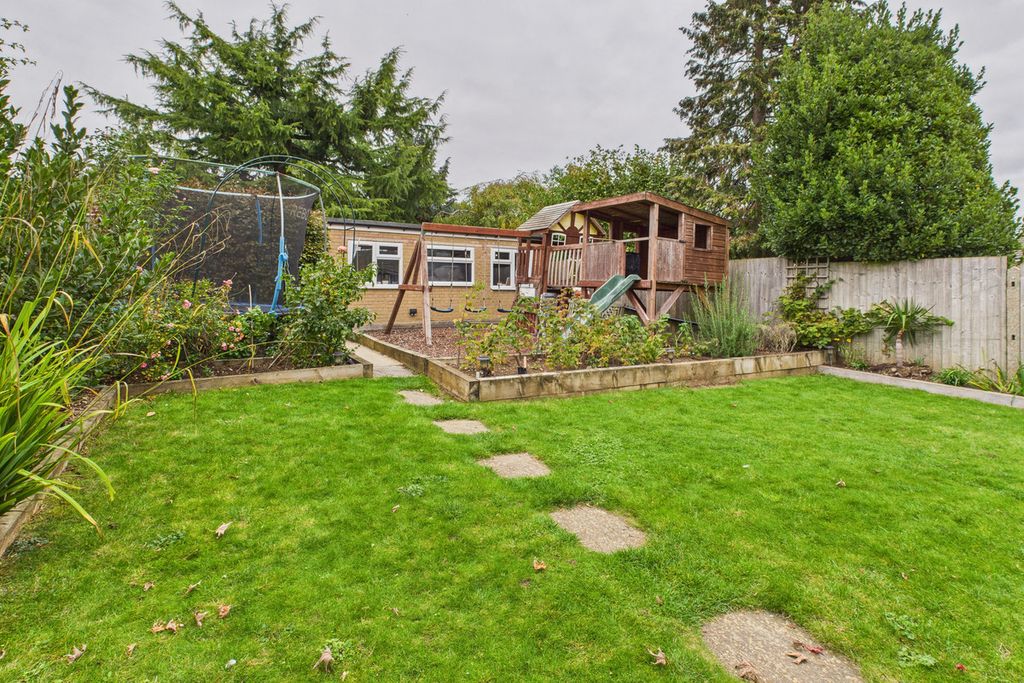 Property photo 3 of 23