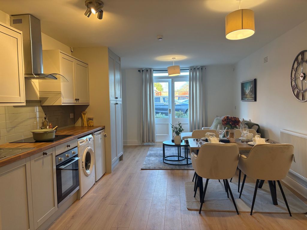 Property photo 2 of 12 Image