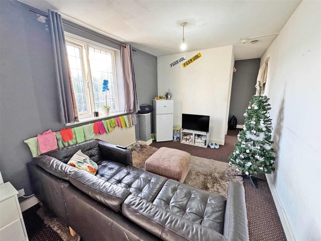 Property photo 3 of 6