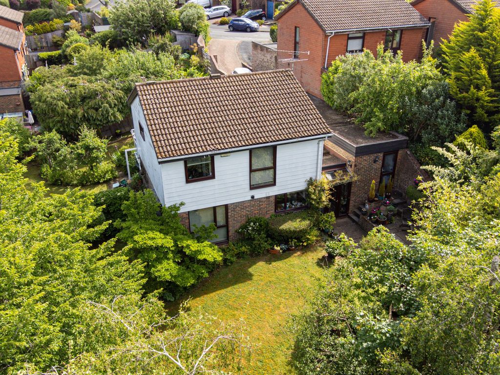 Property photo 1 of 20