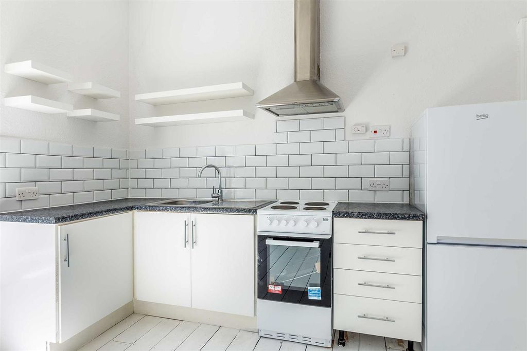Property photo 2 of 8 Open Plan Kitchen