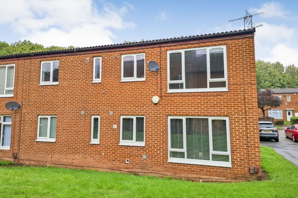 Property photo 1 of 13 72 Manor Wood, Coulby Newham, Middlesbrough, Cleveland, Ts8 0Rn