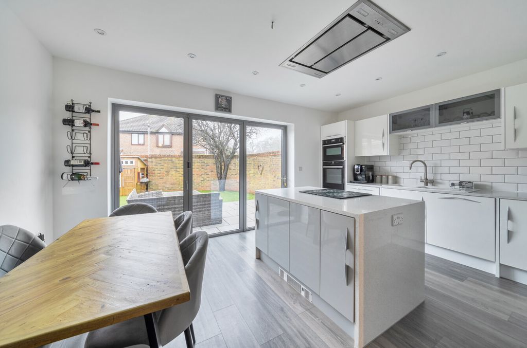Property photo 2 of 22 Kitchen