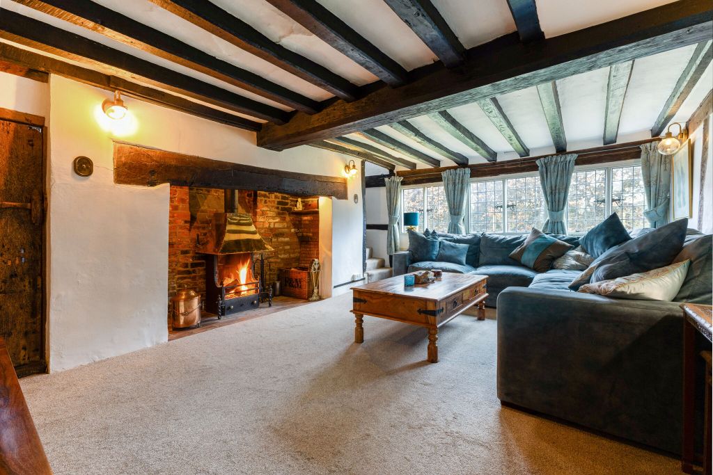 Property photo 3 of 31