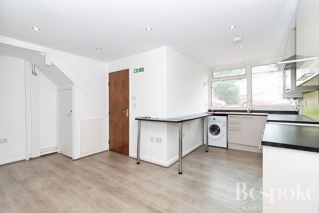 Property photo 2 of 13 Kitchen Dining Room